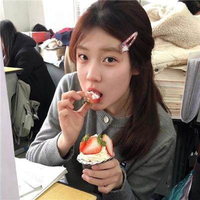 彩鸾春色